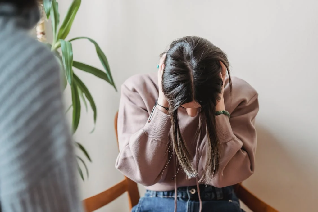 tinnitus no pulsátil, salud mental y tinnitus